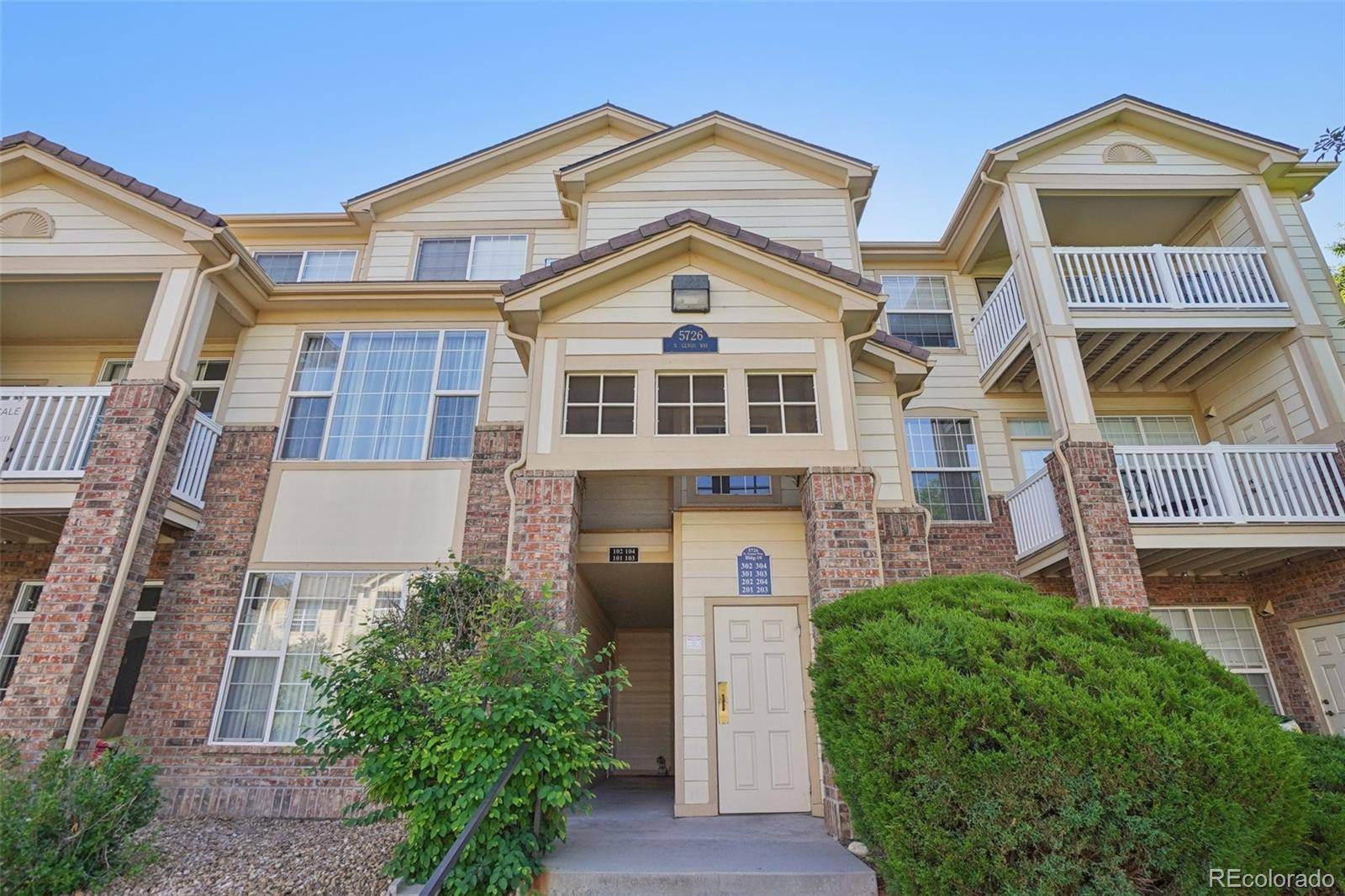 Aurora, CO 80019,5726 N Genoa WAY #301