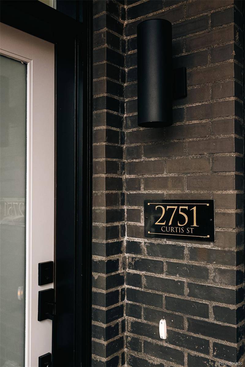 Denver, CO 80205,2751-2753 Curtis ST