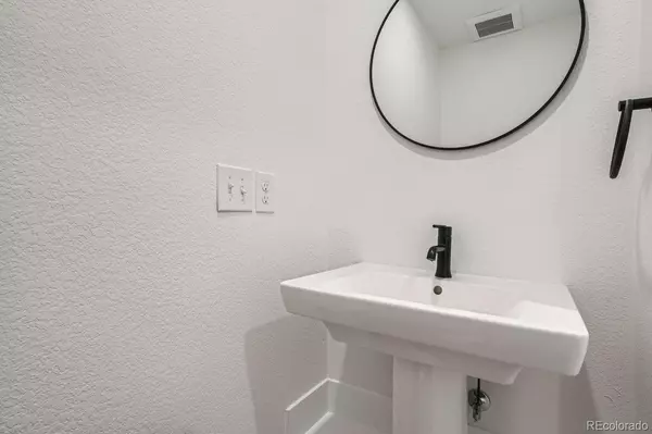 Wheat Ridge, CO 80033,10163 W 38th AVE