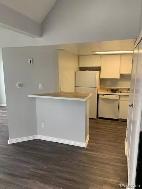 Aurora, CO 80017,17054 E Tennessee DR #211