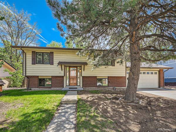 632 S Everett ST, Lakewood, CO 80226