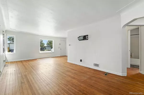 Denver, CO 80219,3333 W Arkansas AVE