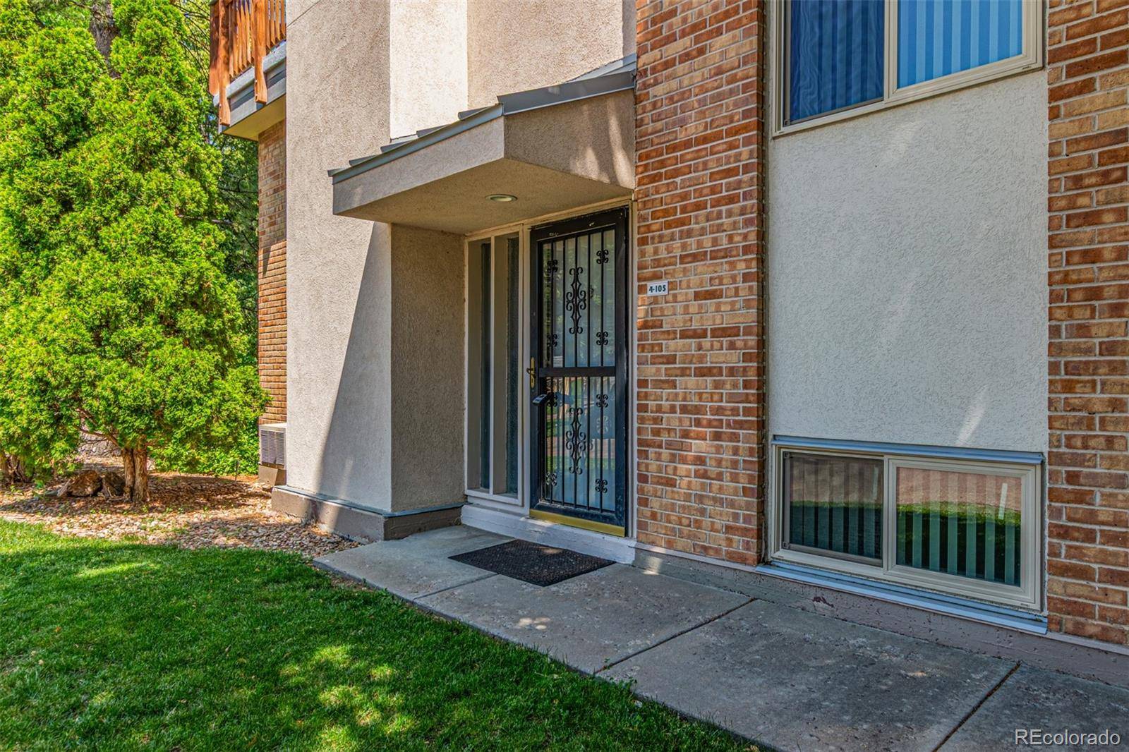 Denver, CO 80222,6455 E Bates AVE #4-105