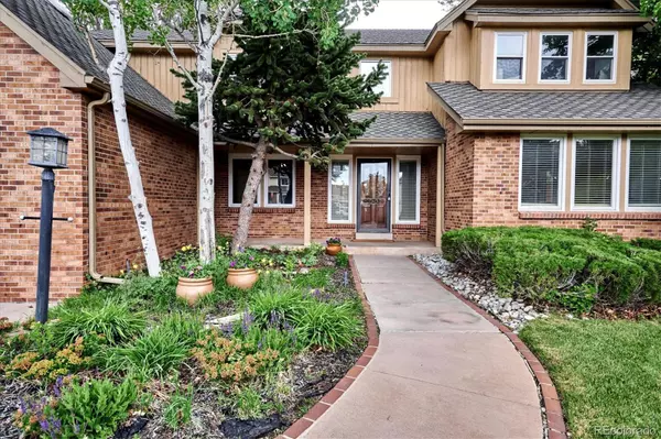 16869 E Crestline LN, Centennial, CO 80015