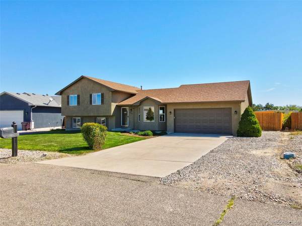 662 S Bond DR, Pueblo West, CO 81007