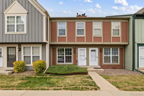 1653 S Blackhawk WAY #B, Aurora, CO 80012