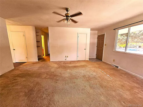 Arvada, CO 80004,6438 Yarrow ST