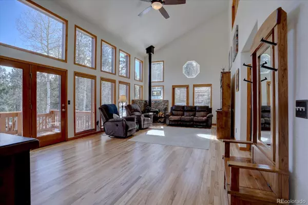 10438 Sunlight LN, Conifer, CO 80433