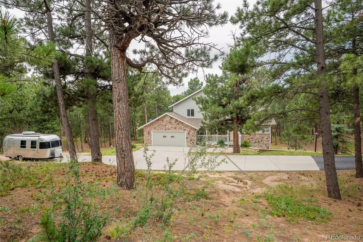 Monument, CO 80132,615 Cimarron RD