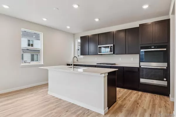 Lafayette, CO 80026,1290 Loraine CIR