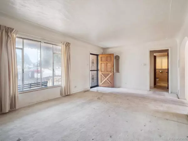 Denver, CO 80219,2744 W Hillside AVE