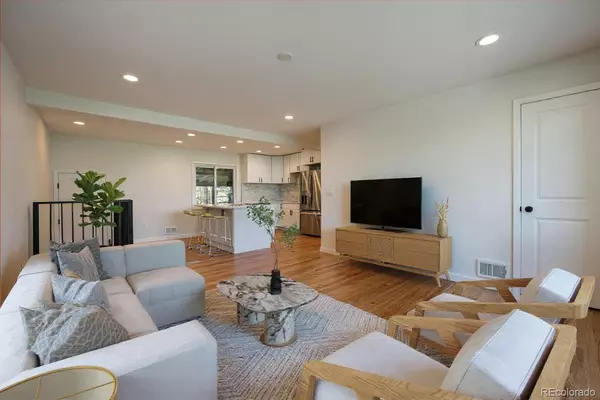 Denver, CO 80219,49 S Utica