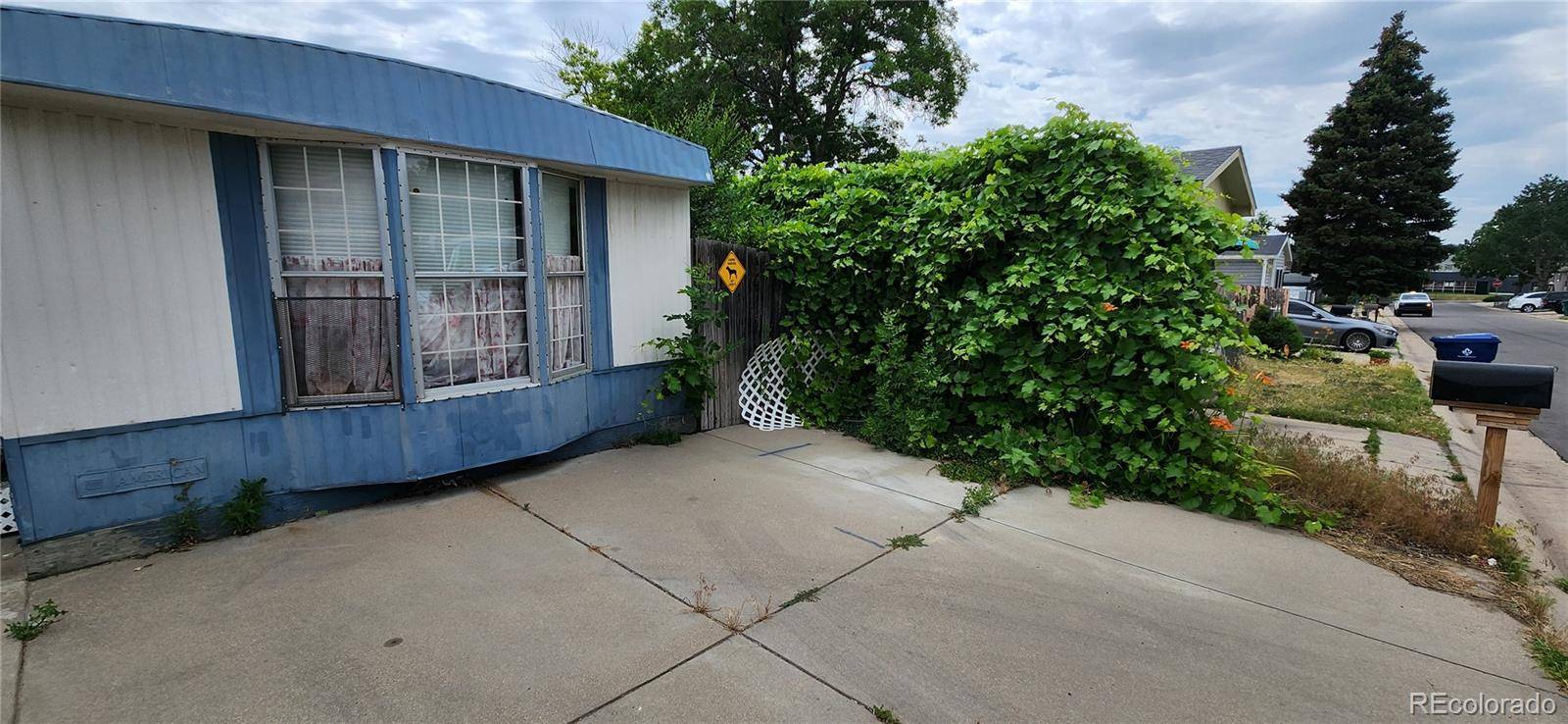 Denver, CO 80260,9032 Mandel ST