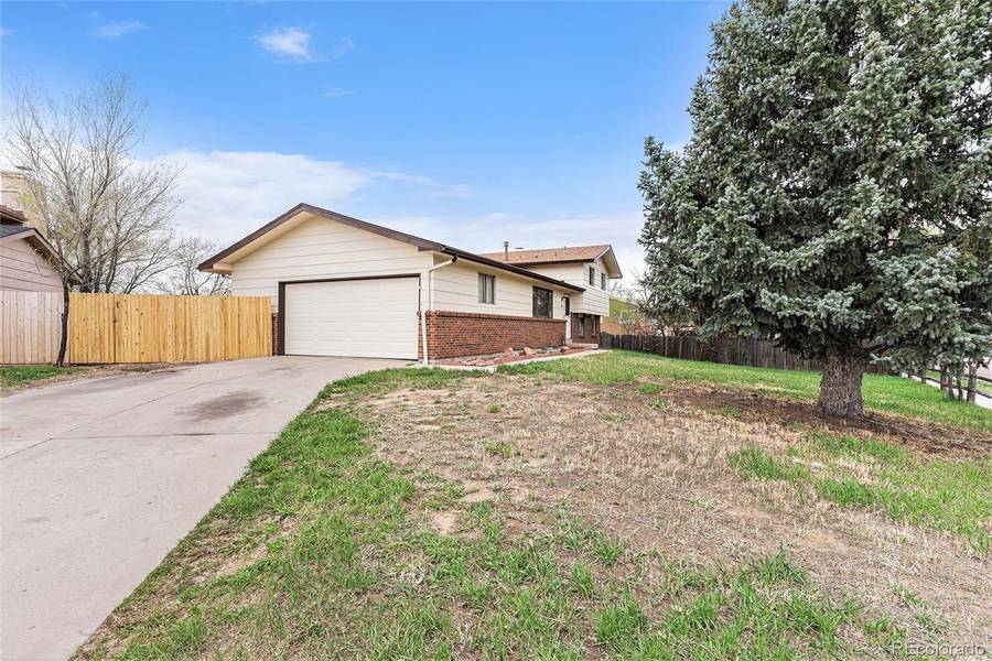 6835 Palmer Park BLVD, Colorado Springs, CO 80915