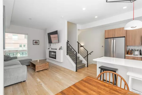 Denver, CO 80211,910 W 40th AVE