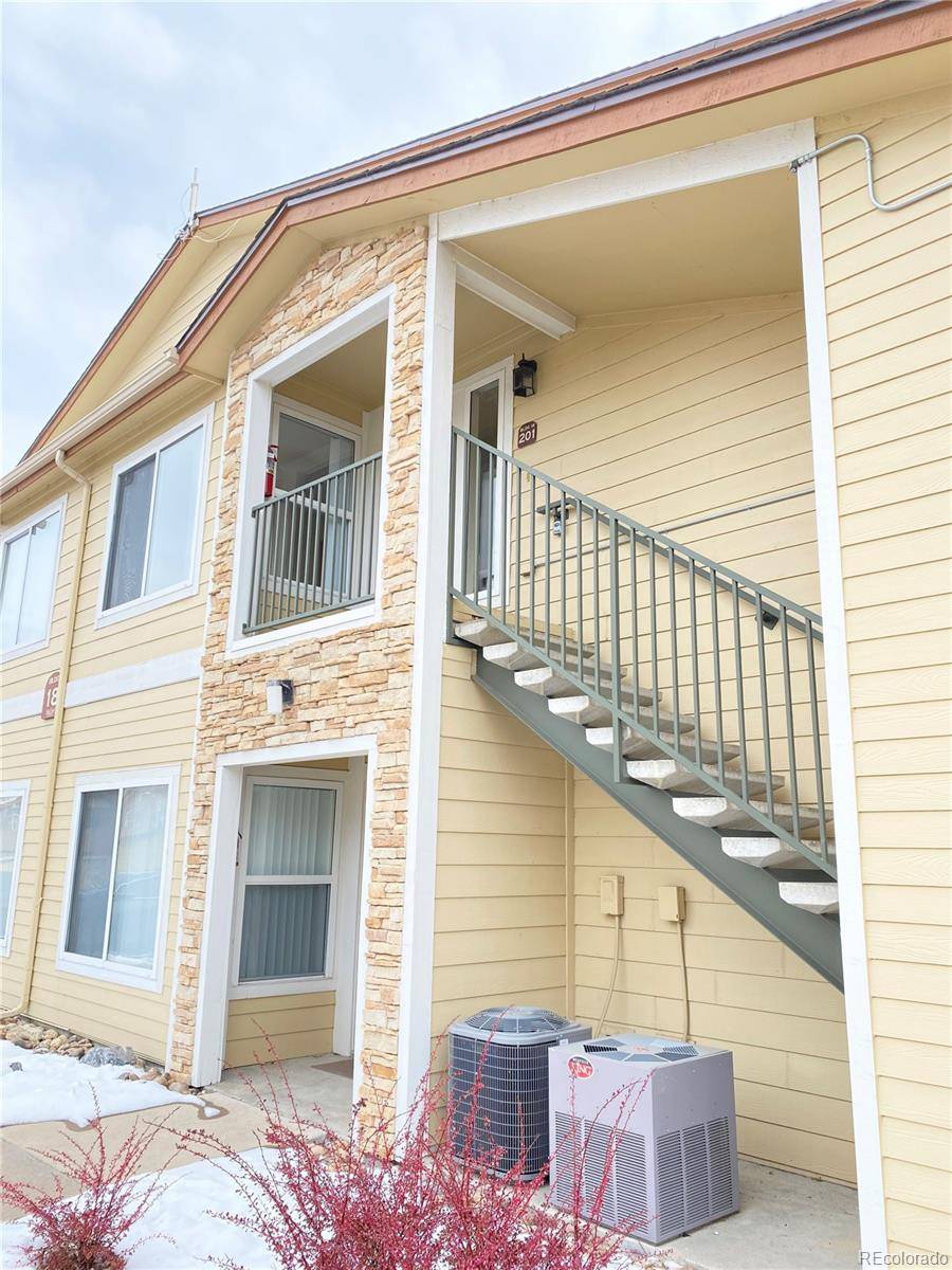Littleton, CO 80123,4875 S Balsam WAY #18-201