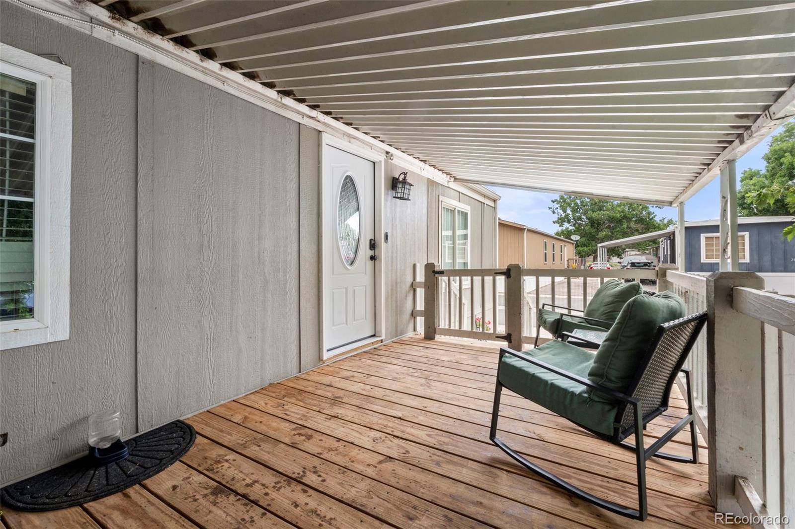 Aurora, CO 80011,1894 Eisenhower WAY