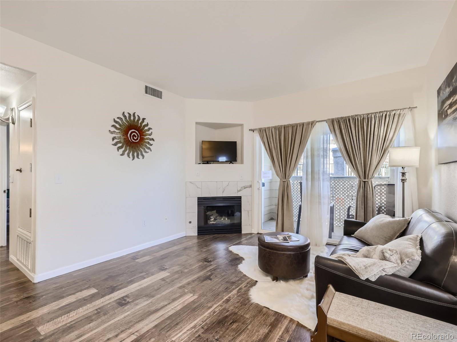 Broomfield, CO 80020,1040 Opal ST #102