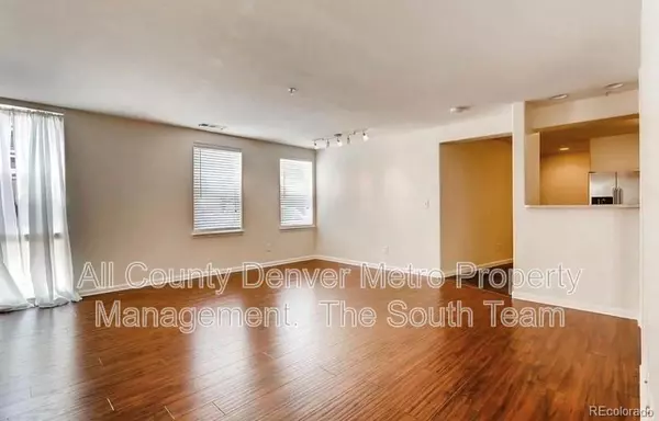 5201 S Fox ST #101, Littleton, CO 80120