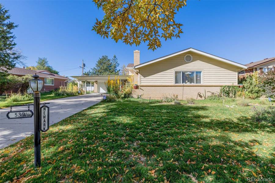 539 Newark ST, Aurora, CO 80010