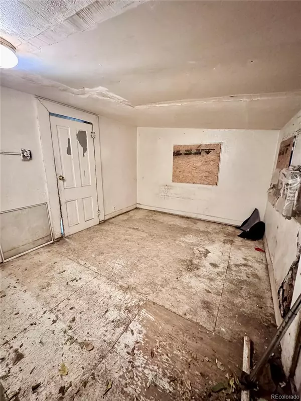 Pueblo, CO 81004,624 W Corona AVE