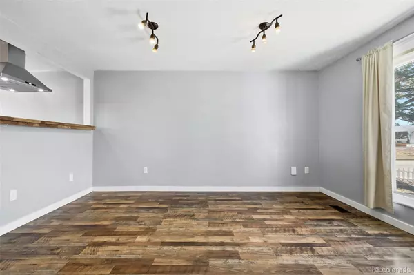 Longmont, CO 80501,2102 Lincoln ST