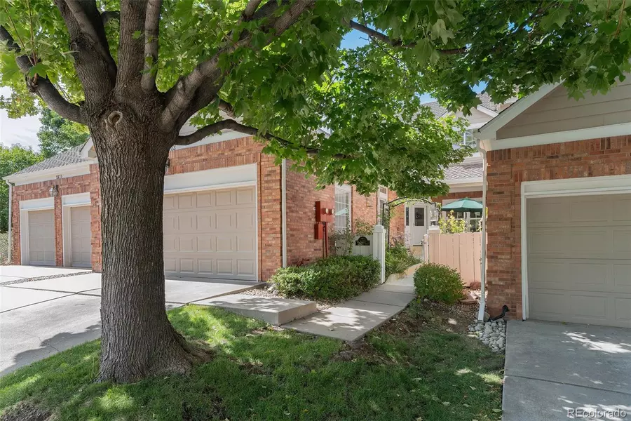 9873 Greensview CIR, Lone Tree, CO 80124