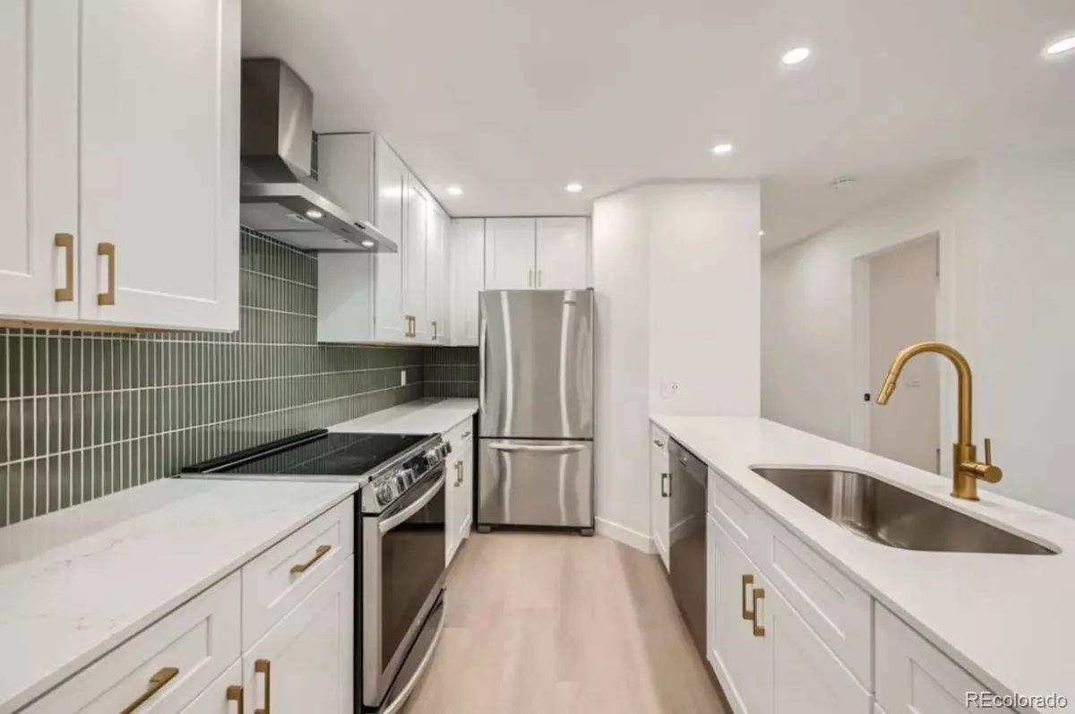 Aurora, CO 80011,14590 E 2nd AVE #300