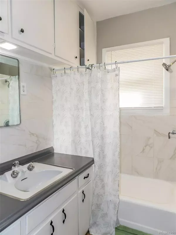 Pueblo, CO 81001,908 E 9th ST