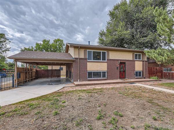 13469 Fitzsimons WAY, Aurora, CO 80011