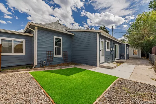 Denver, CO 80219,3300 W 2nd AVE