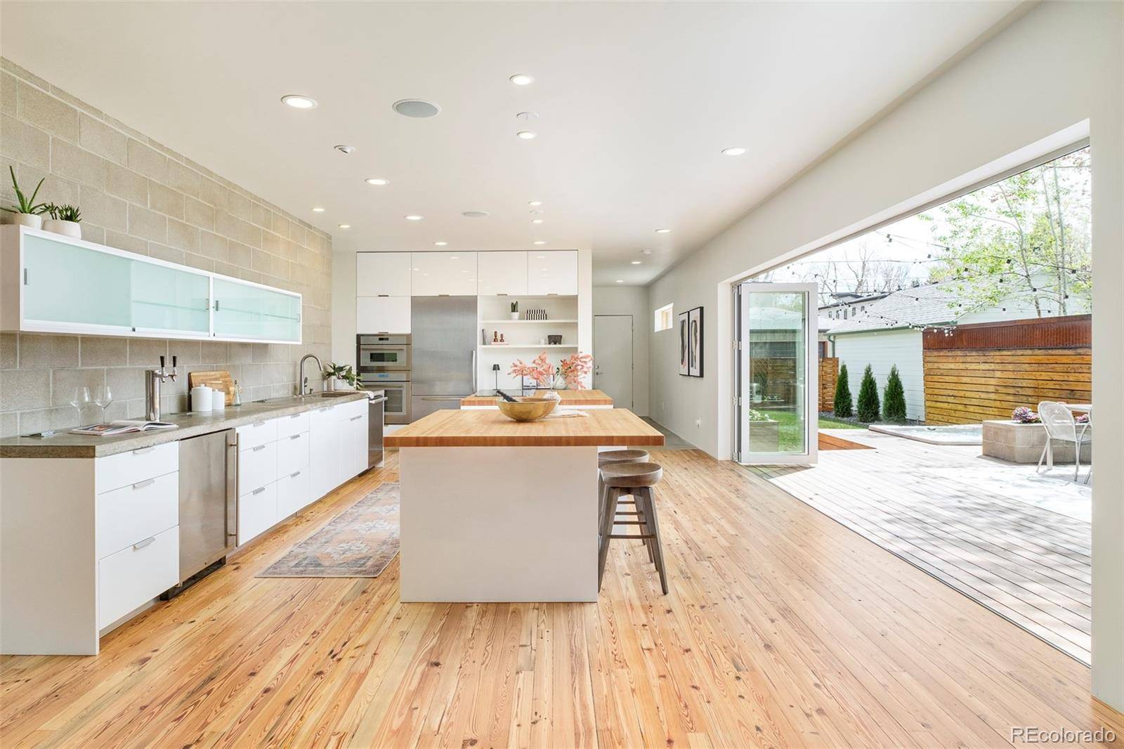 1452 S Washington ST, Denver, CO 80210