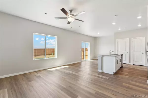 Bennett, CO 80102,48210 Shetland DR