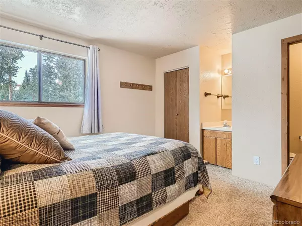 Silverthorne, CO 80498,9800 Ryan Gulch RD #302