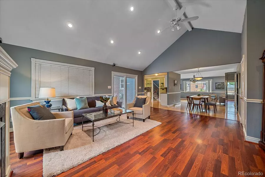 6072 Pierson CT, Arvada, CO 80004