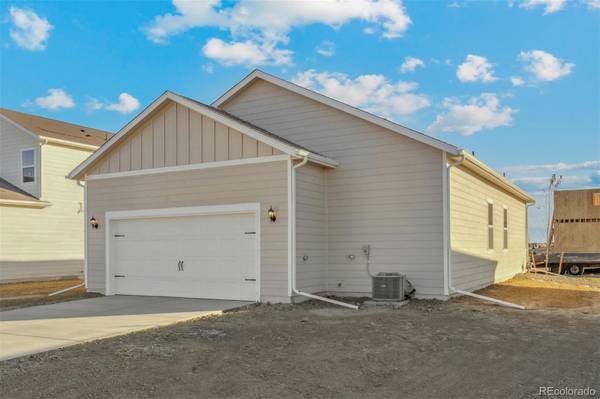 Strasburg, CO 80136,3056 Oxley ST