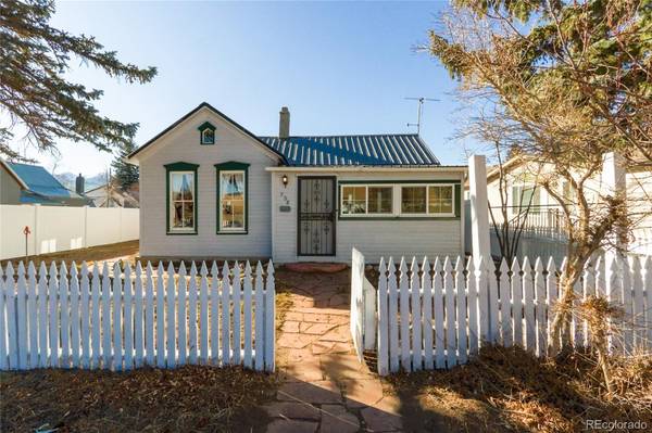 208 S Sixth ST, Westcliffe, CO 81252