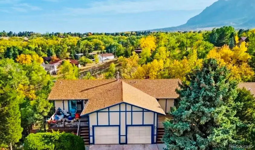 Colorado Springs, CO 80906,2165 Broadmoor CIR