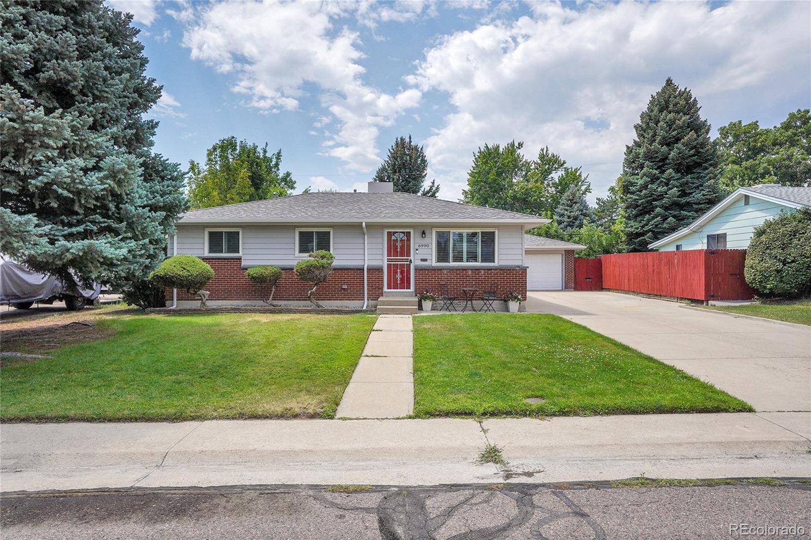 Lakewood, CO 80232,6990 W Oregon DR