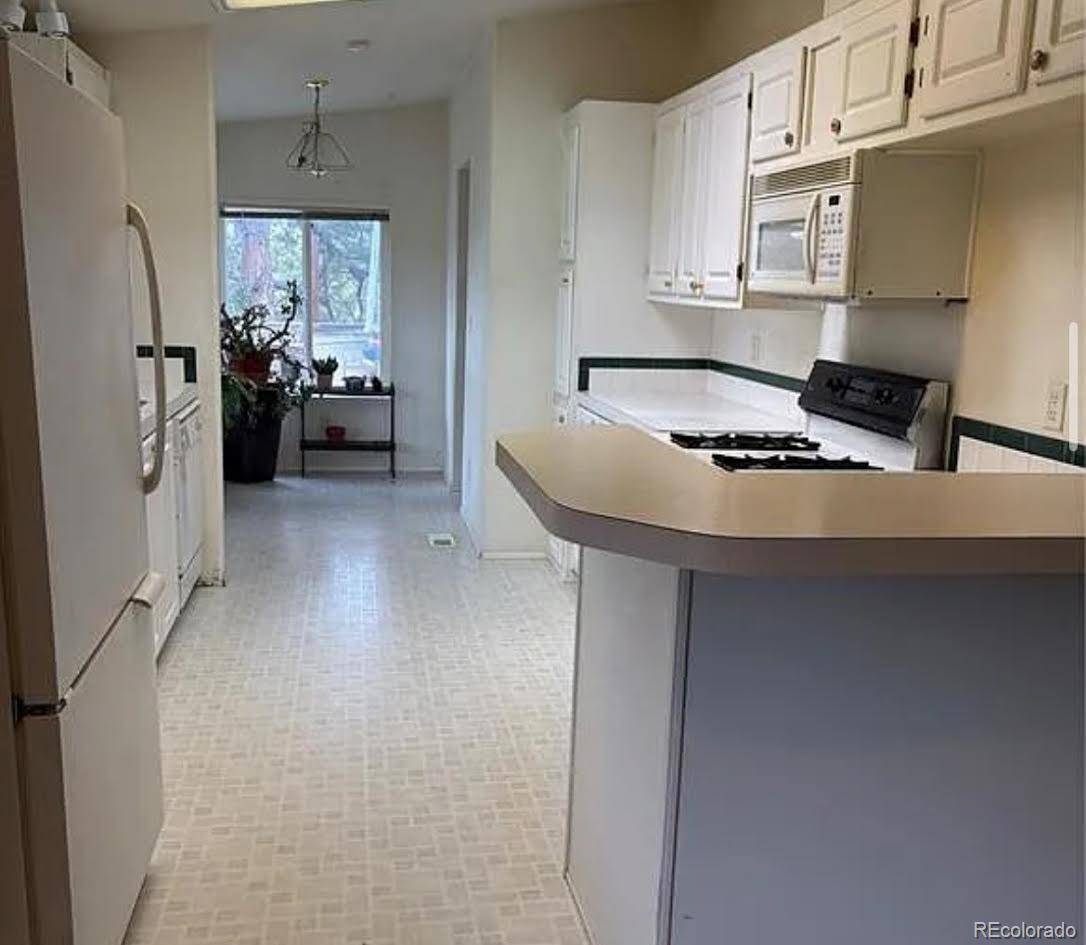 Florissant, CO 80816,3647 Pathfinder RD #B