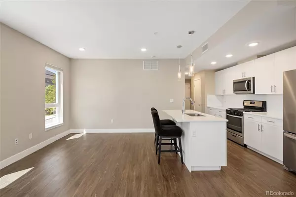 Denver, CO 80210,2374 S University BLVD #202