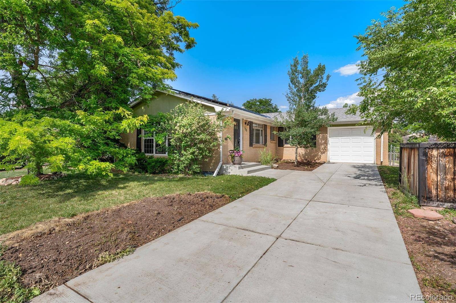 216 Hemlock, Broomfield, CO 80020