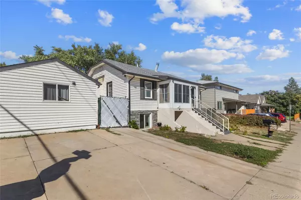 Denver, CO 80219,3299 W Dakota AVE