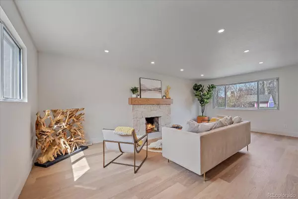 Arvada, CO 80004,6122 Pierson CT