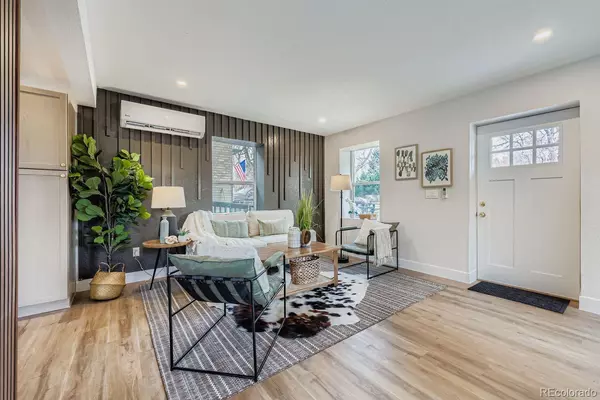 Denver, CO 80210,1551 S University BLVD