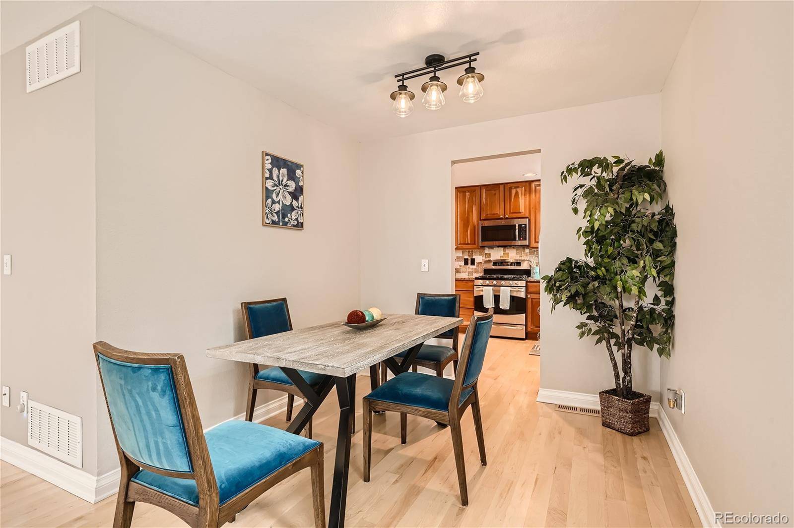 Denver, CO 80224,1050 S Monaco Pkwy #123