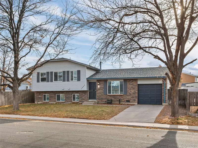 1463 S Argonne CIR, Aurora, CO 80017