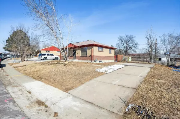 7634 Navajo ST, Denver, CO 80221
