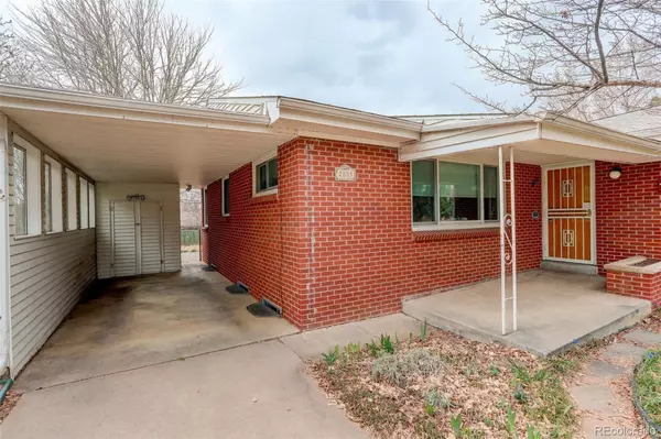 2885 S Gilpin ST,  Denver,  CO 80210