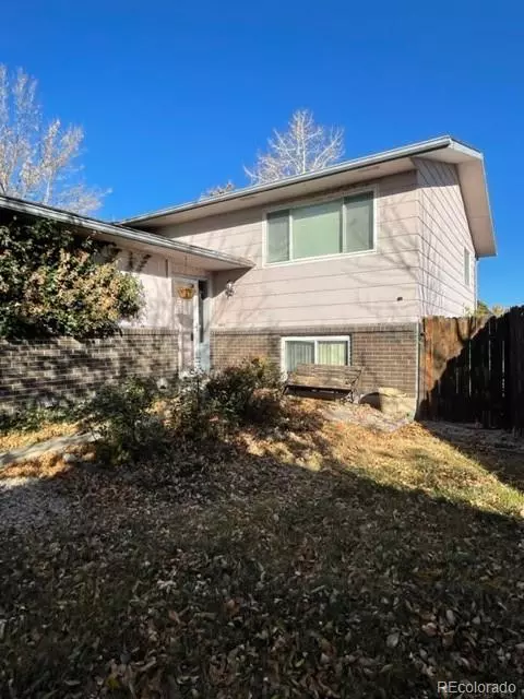 2252 Anelda CT, Loveland, CO 80537